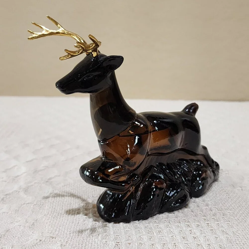 Vintage Avon TEN POINT BUCK DEER Brown Glass Bottle Wild Country Scent 7/8 Full